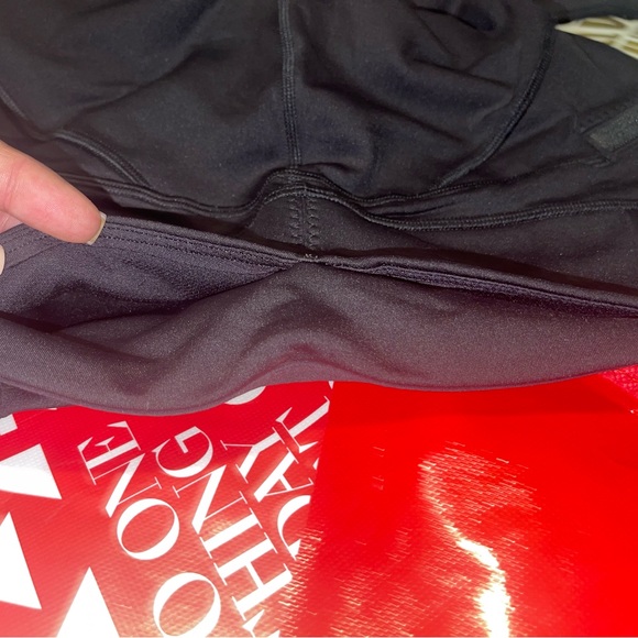 BNWOT LuLuLemon ❄️Winter❄️First Mile Tech Leggings. Solid Black. Sz 8 - Picture 10 of 12